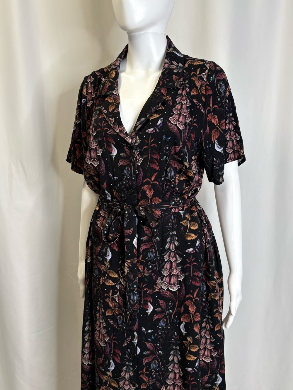 Disturbia Foxglove Midi Shirt Dress Size 8 Dark Floral Woodland Whimsical Print - Picture 6 of 14